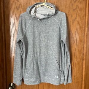 Light weight cold gear hoodie
Heather grey
Barely Worn Womens large Under Armour